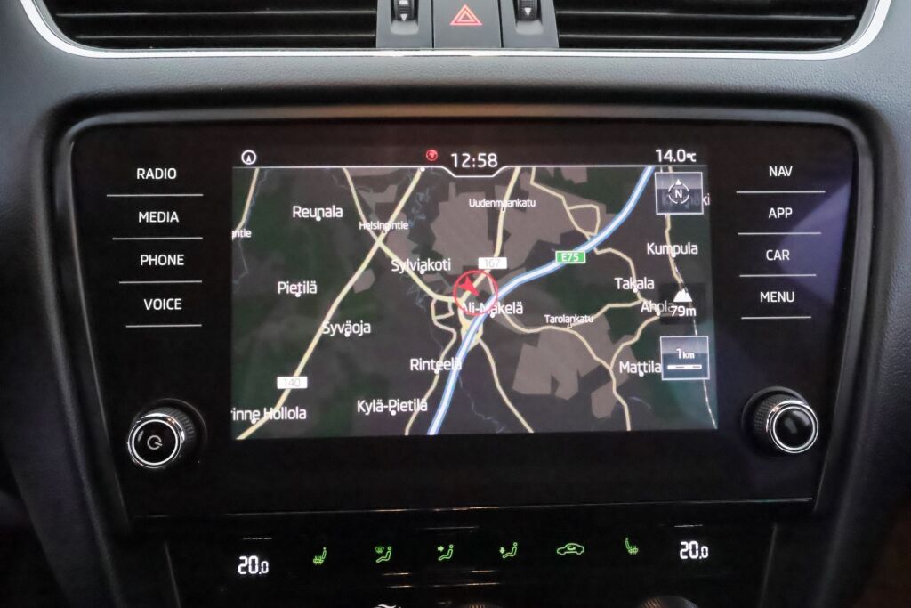 Skoda Octavia 2020 Valkoinen