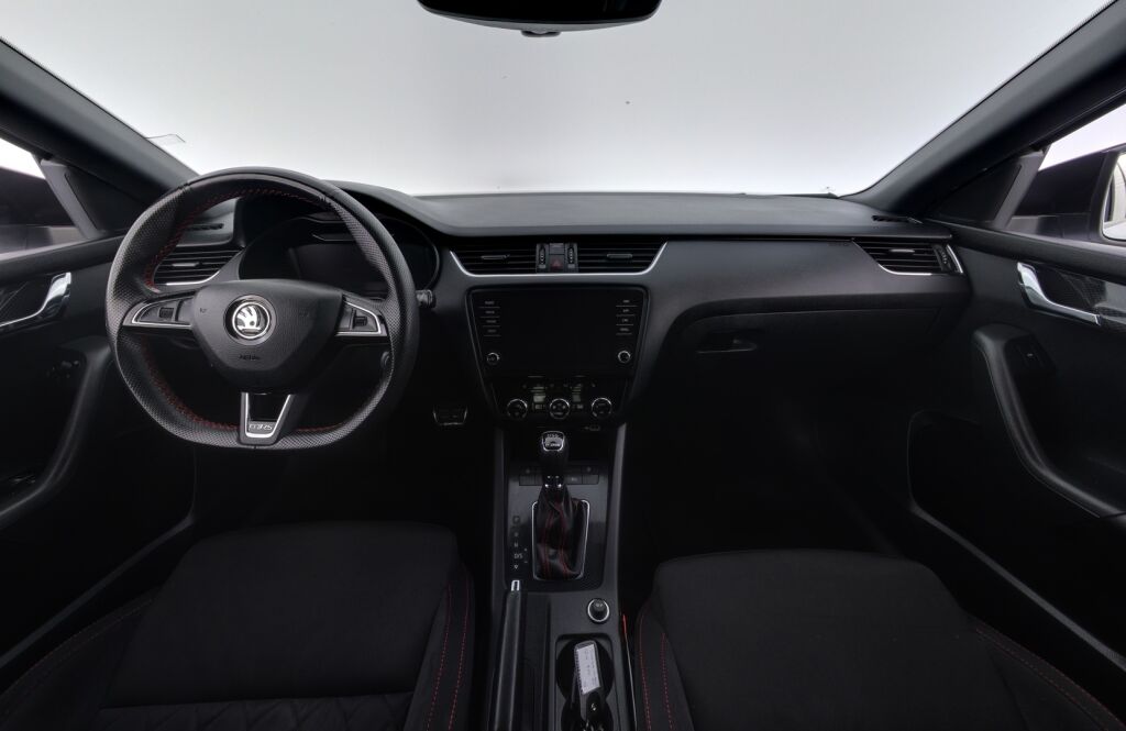 Skoda Octavia 2020 Valkoinen