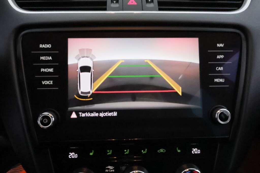 Skoda Octavia 2020 Valkoinen