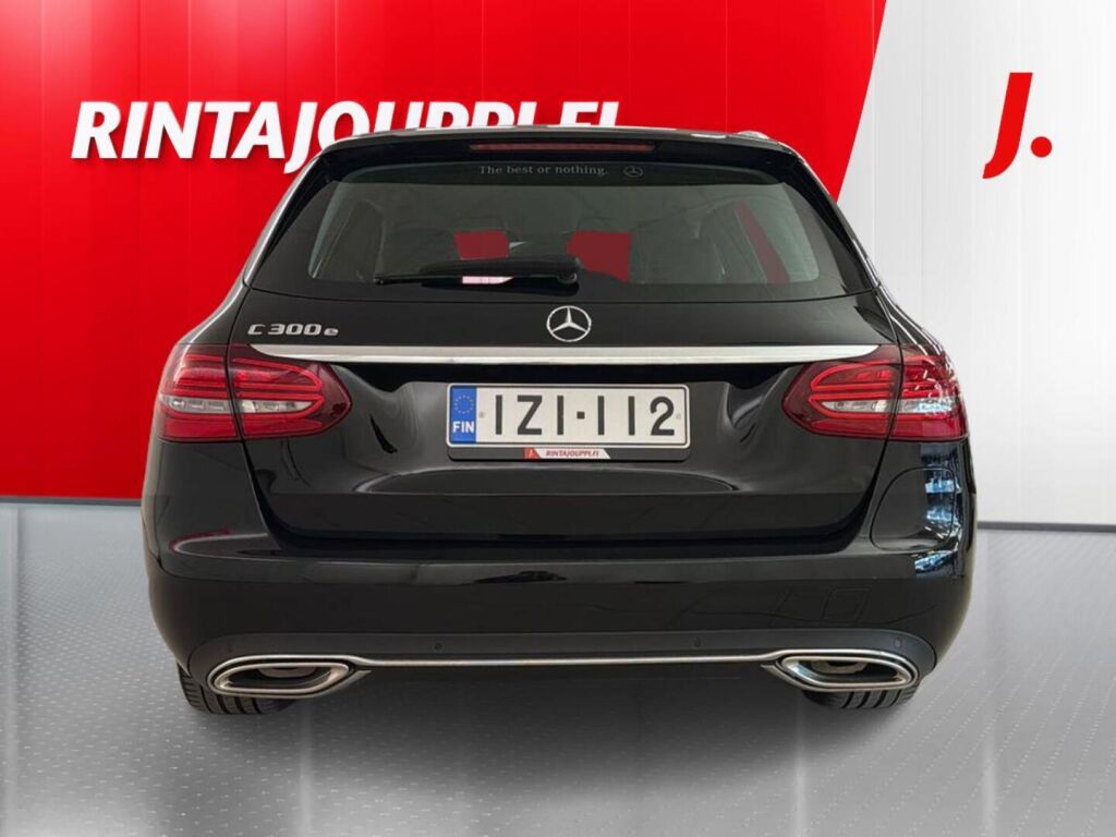 Mercedes-Benz C 2021 Musta