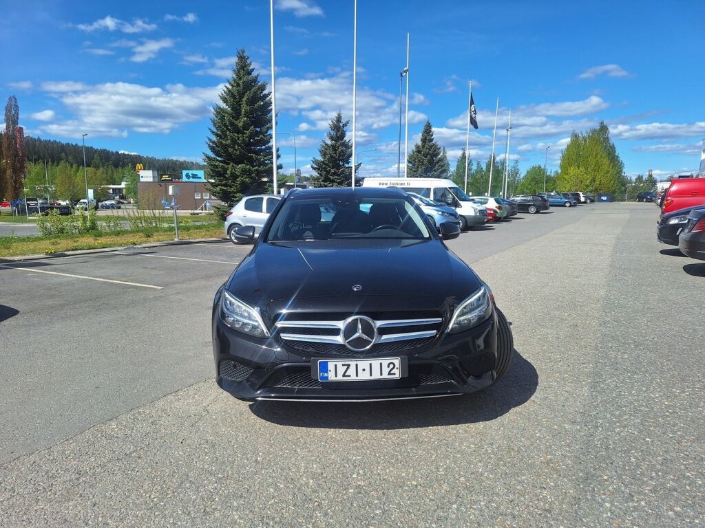 Mercedes-Benz C 2021 Musta