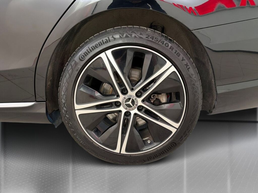 Mercedes-Benz C 2021 Musta