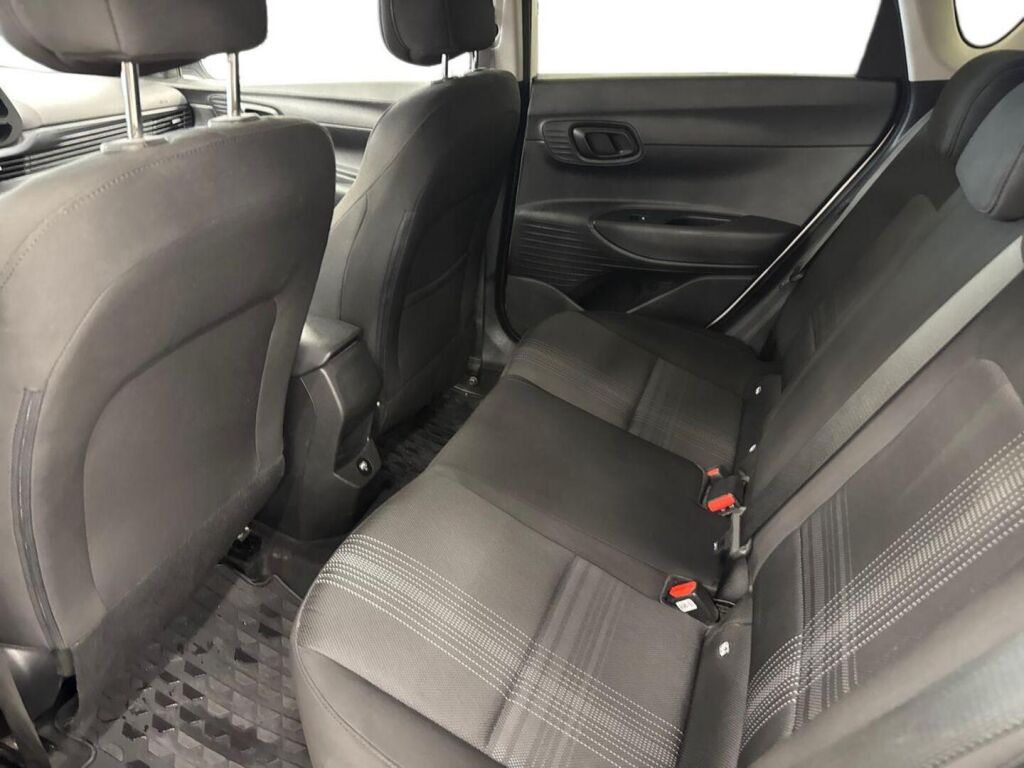 Hyundai Bayon 2023 Valkoinen