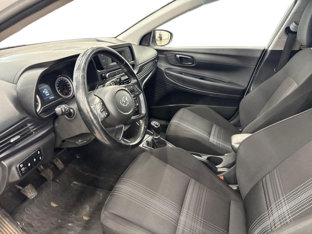 Hyundai Bayon 2023 Valkoinen