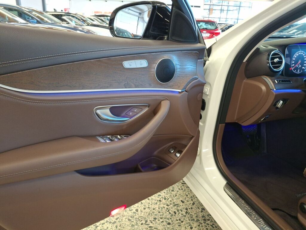 Mercedes-Benz E 2019 Valkoinen