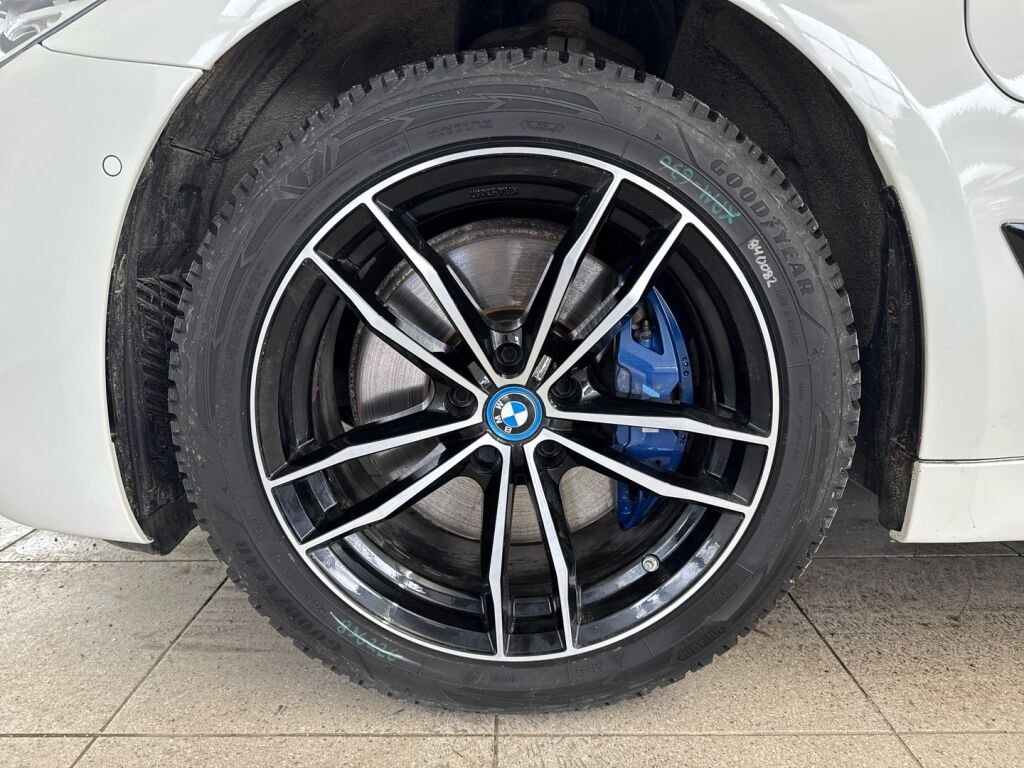 BMW 530 2020 Valkoinen