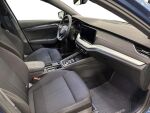 Skoda Octavia 2021 Sininen