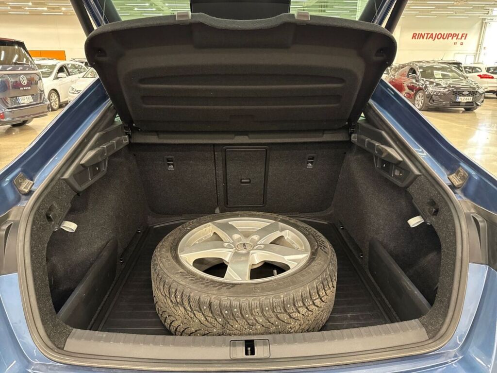 Skoda Octavia 2021 Sininen