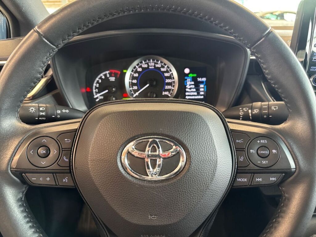 Toyota Corolla 2021 Metallinhohto Sininen