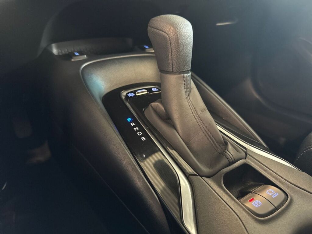 Toyota Corolla 2021 Metallinhohto Sininen