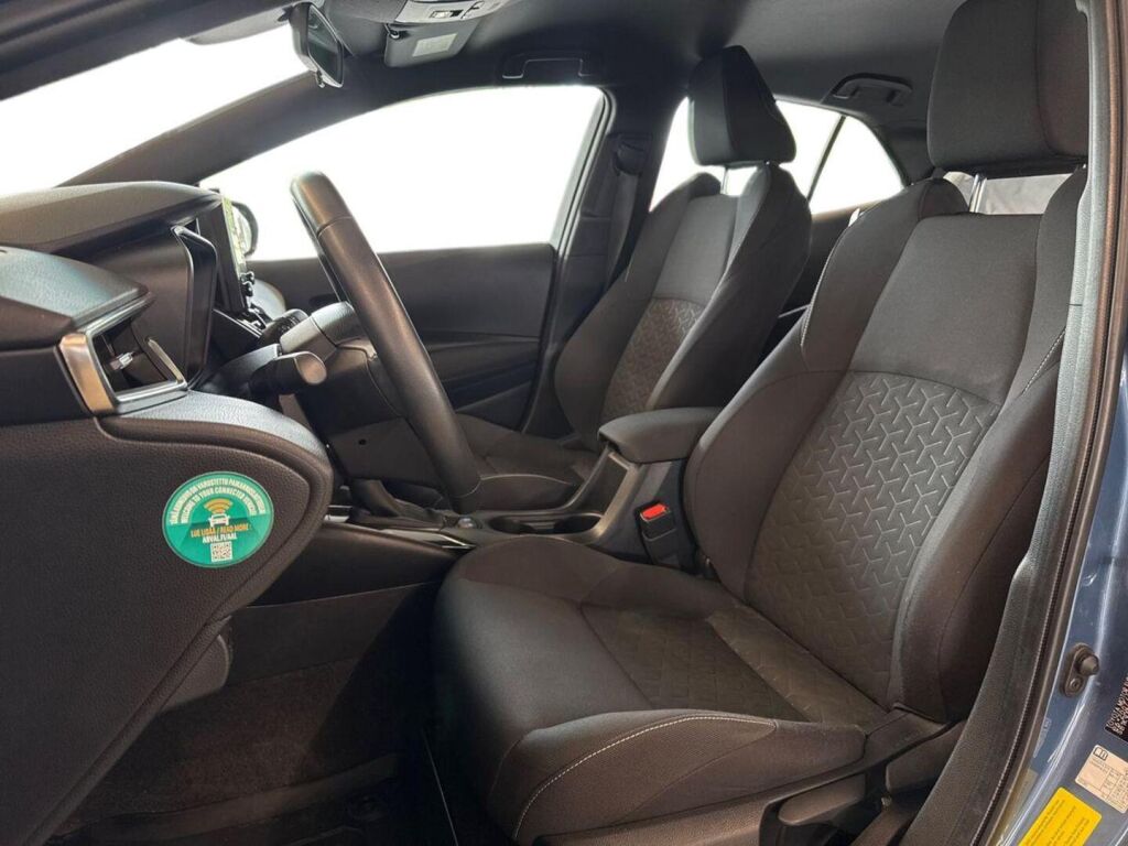 Toyota Corolla 2021 Metallinhohto Sininen
