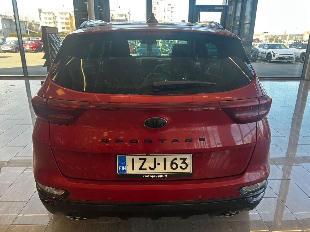 Kia Sportage 2021 Punainen