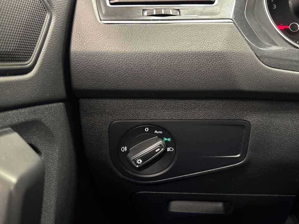 Volkswagen Tiguan 2021 Valkoinen