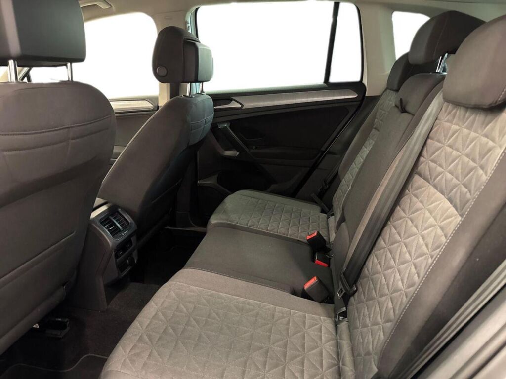 Volkswagen Tiguan 2021 Valkoinen