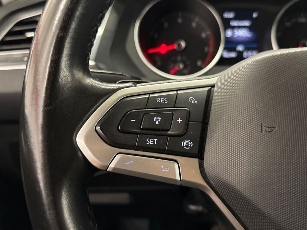 Volkswagen Tiguan 2021 Valkoinen