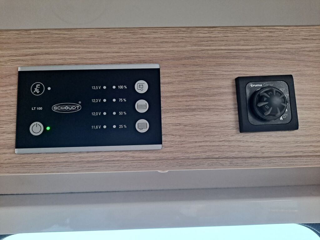 Sunlight A 60 2021 Valkoinen