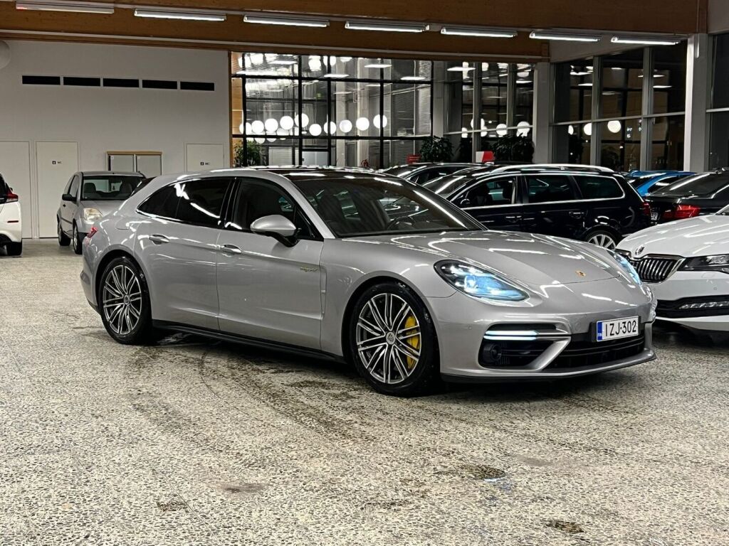 Porsche Panamera 2018 Harmaa