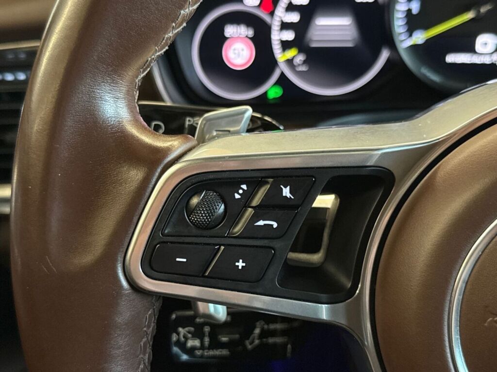 Porsche Panamera 2018 Harmaa