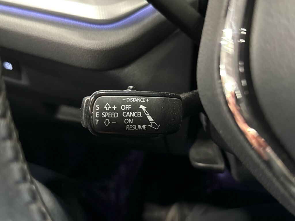 Skoda Octavia 2021 Punainen