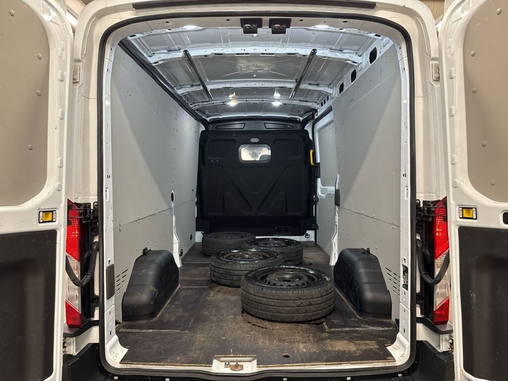 Ford Transit 2021 Valkoinen