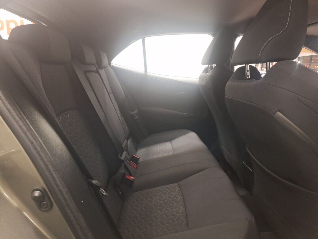 Toyota Corolla 2021 Ruskea (beige)