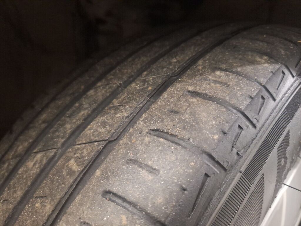 Toyota Corolla 2021 Ruskea (beige)