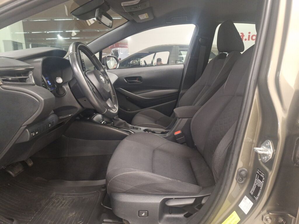 Toyota Corolla 2021 Ruskea (beige)