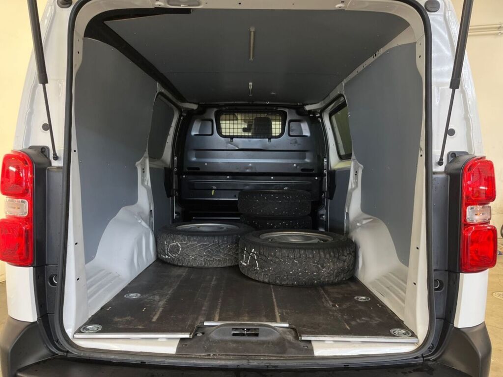 Toyota Proace 2021 Valkoinen