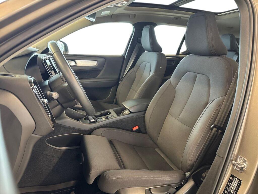 Volvo XC40 2021 Harmaa