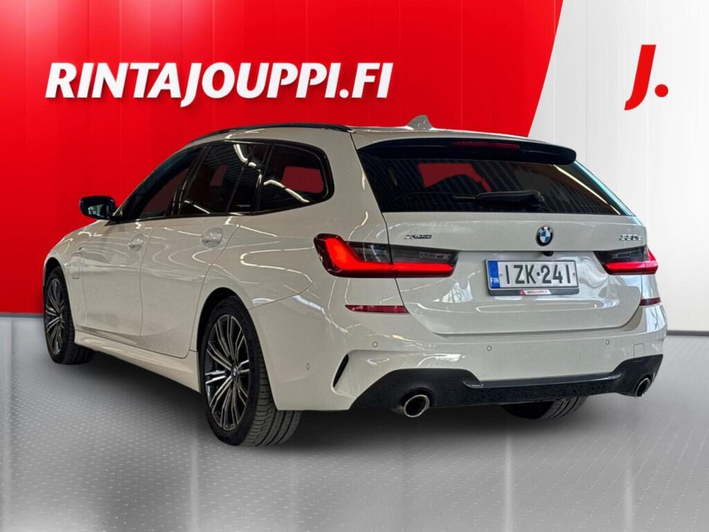 BMW 330 2021 Valkoinen