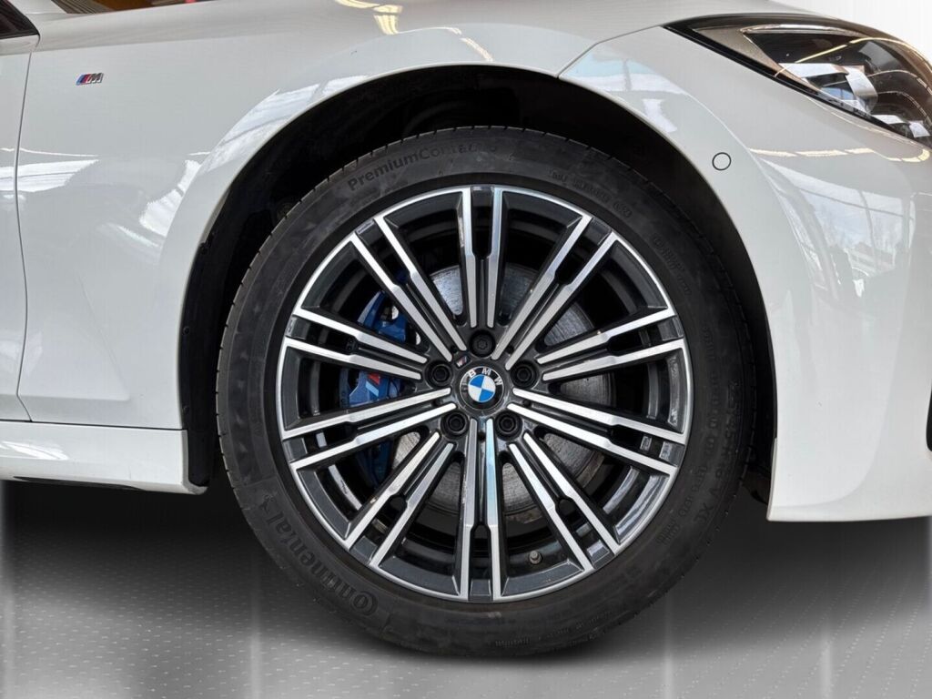 BMW 330 2021 Valkoinen