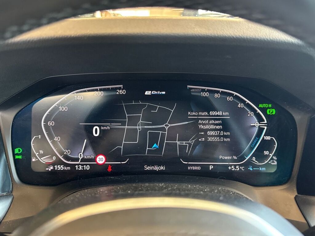 BMW 330 2021 Valkoinen