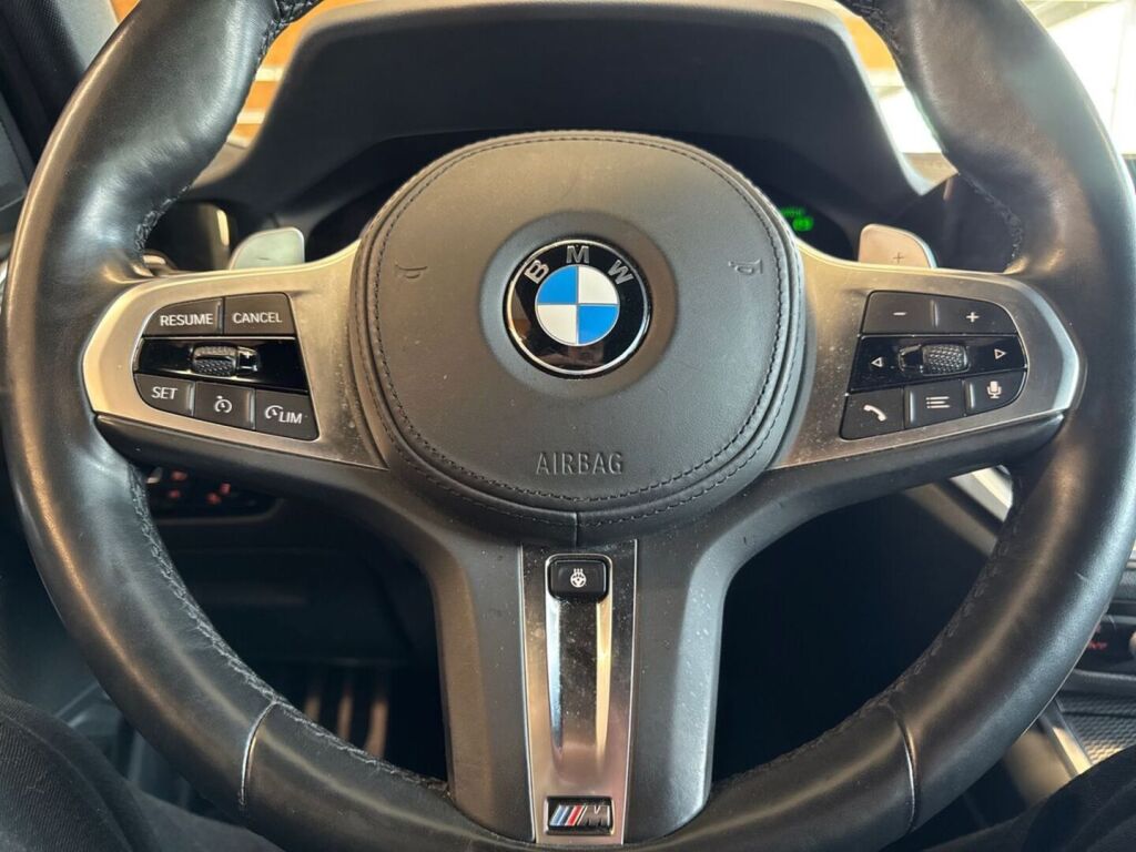 BMW 330 2021 Valkoinen