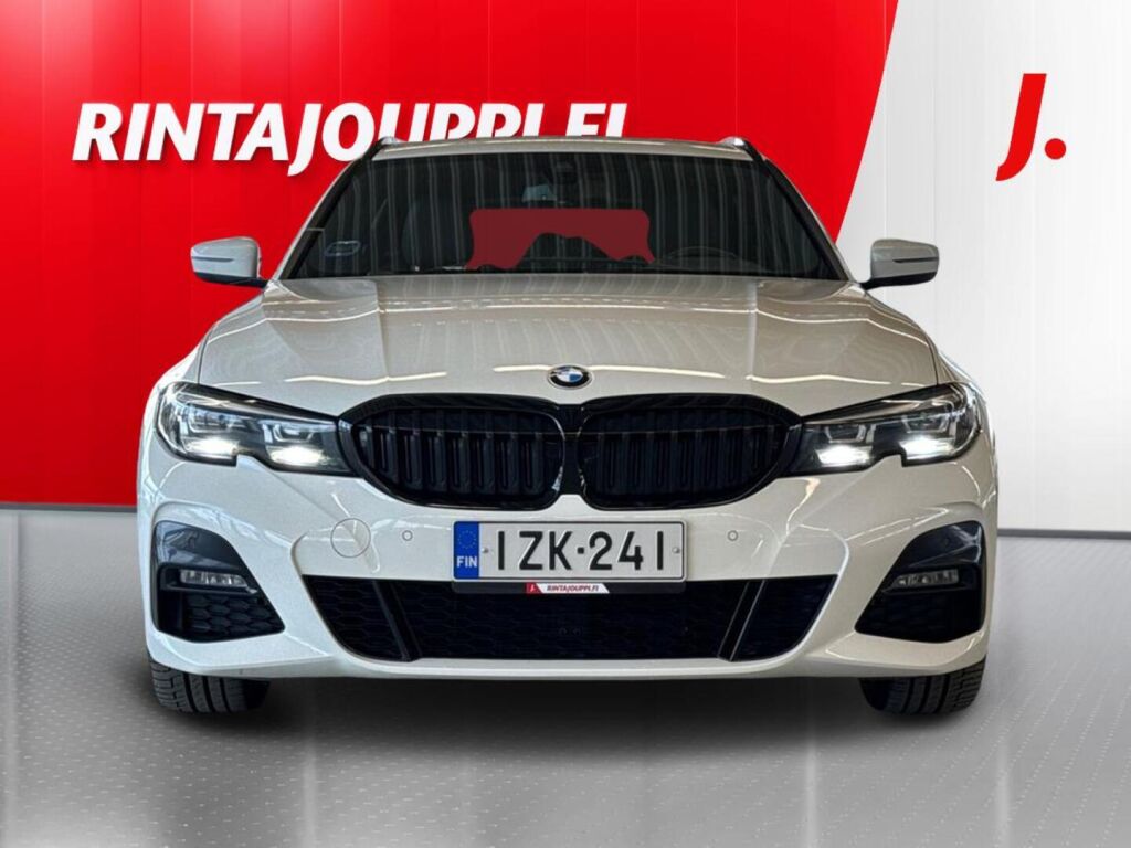 BMW 330 2021 Valkoinen