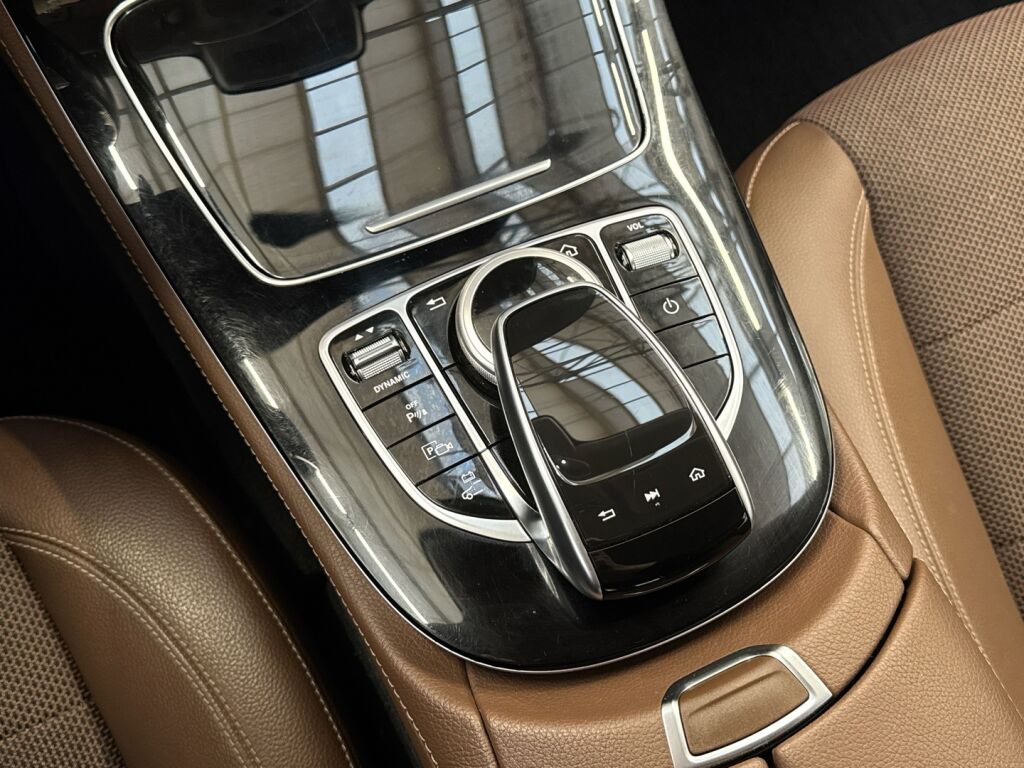 Mercedes-Benz E 2018 Valkoinen