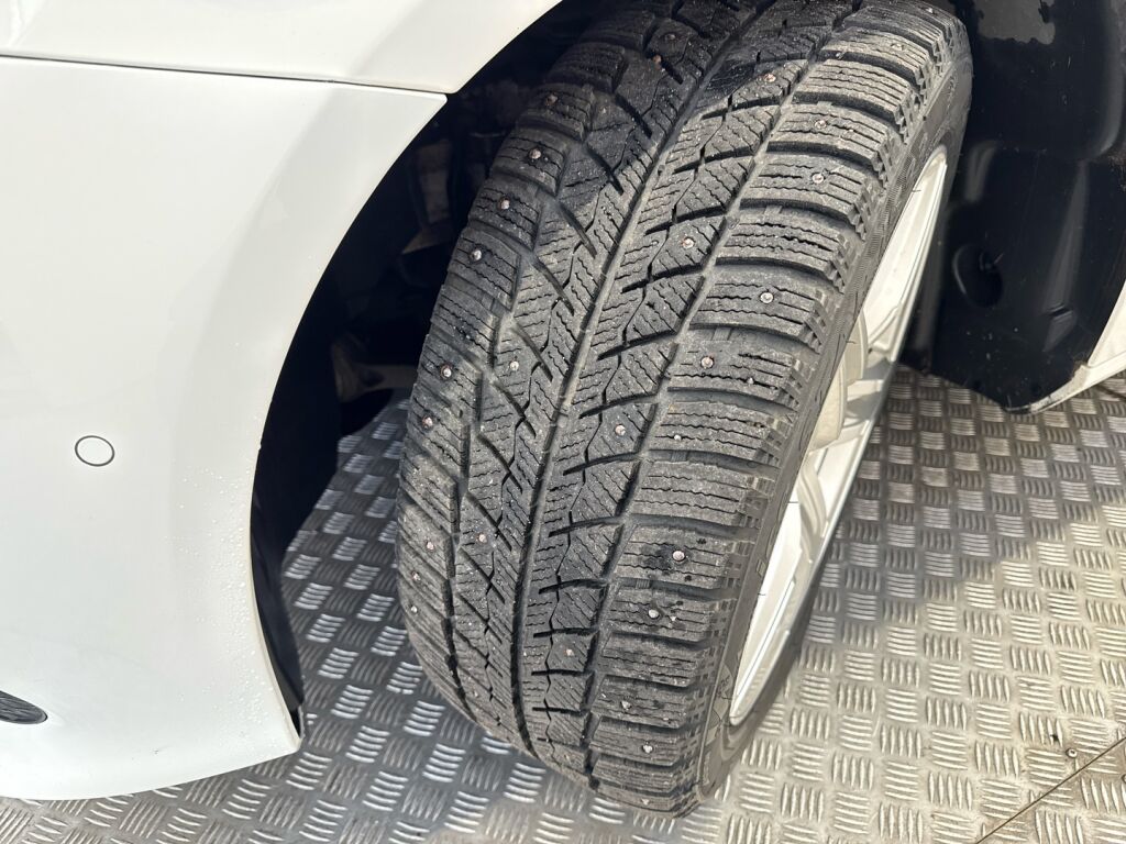 Mercedes-Benz E 2018 Valkoinen