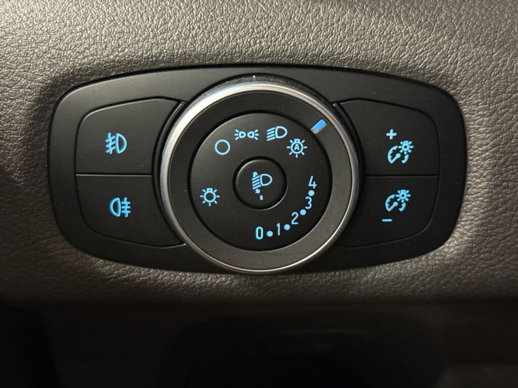 Ford Transit Custom 2021 Musta