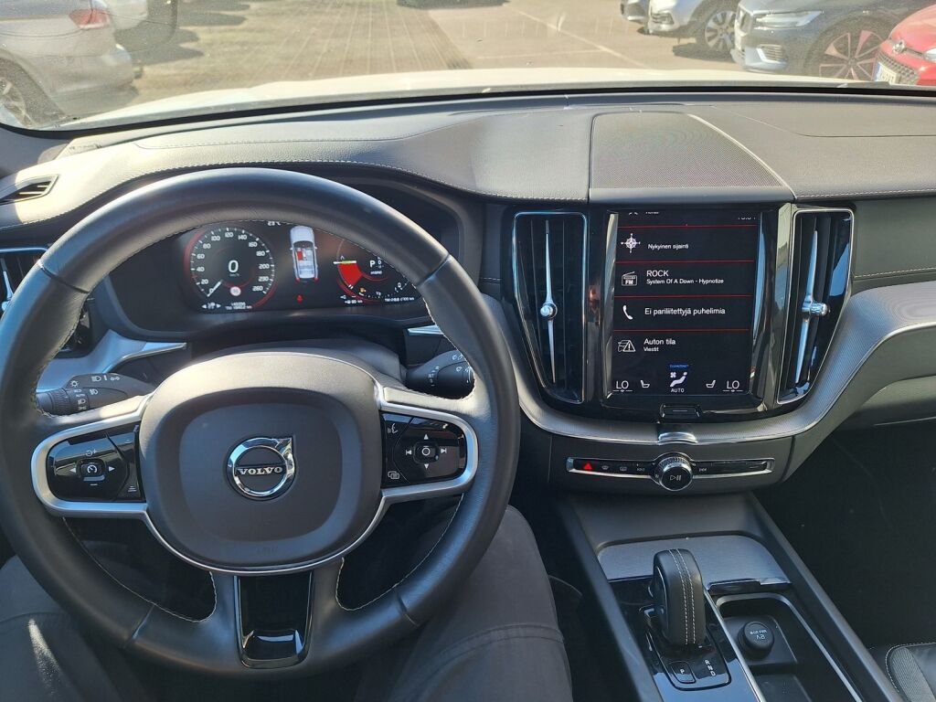 Volvo XC60 2021 Valkoinen