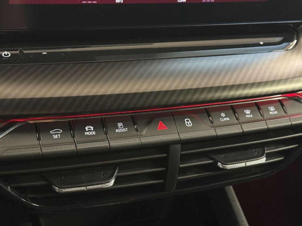 Skoda Octavia 2021 Harmaa