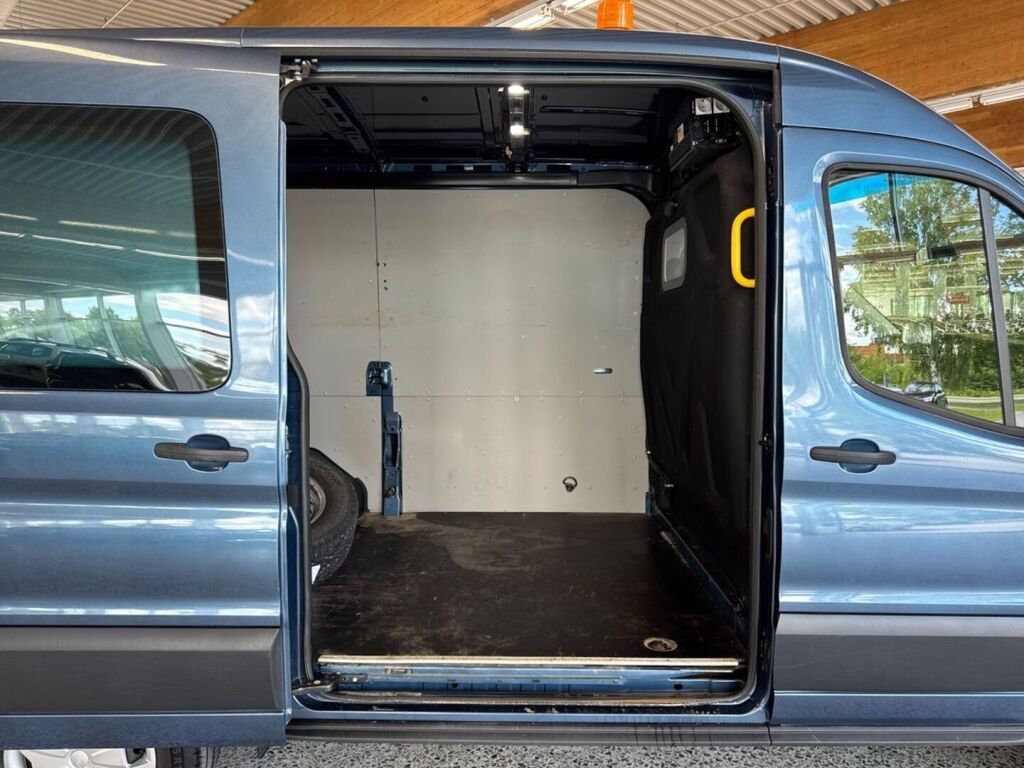 Ford Transit 2021 Sininen