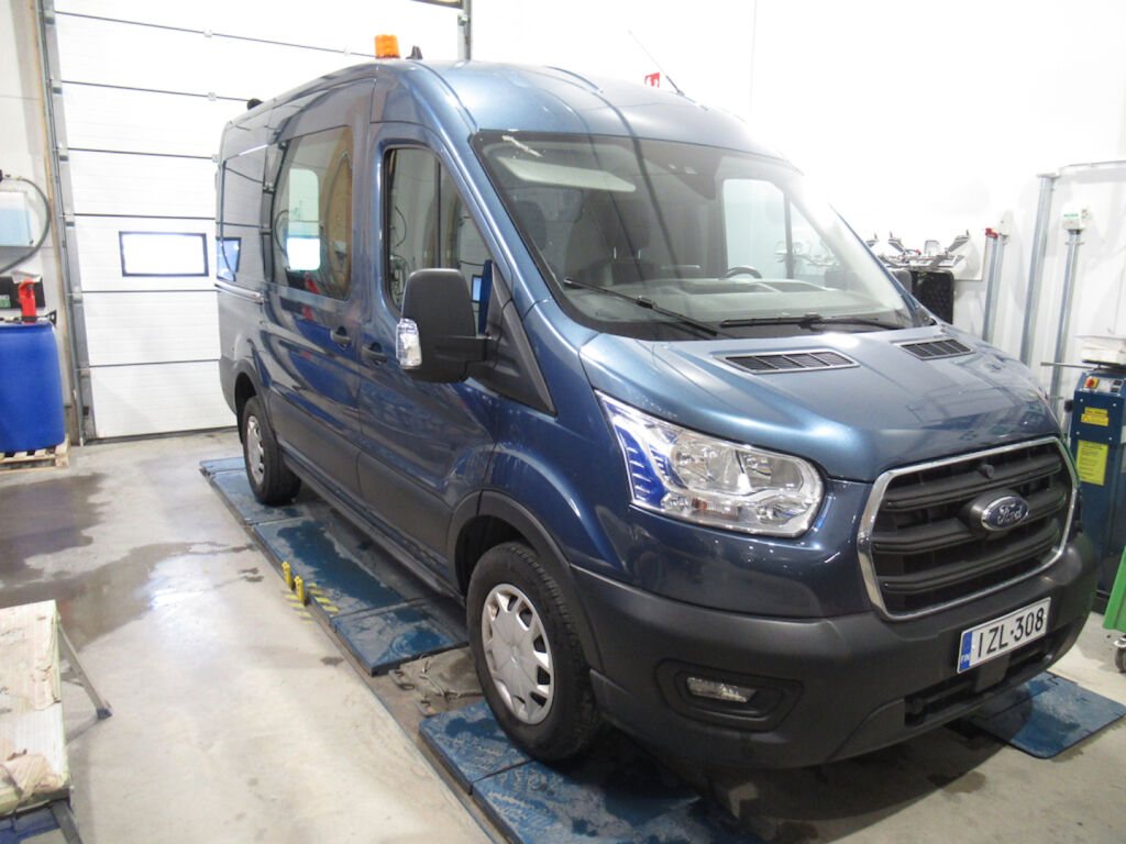 Ford Transit 2021 Sininen