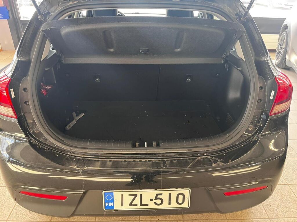 Kia Rio 2021 Musta