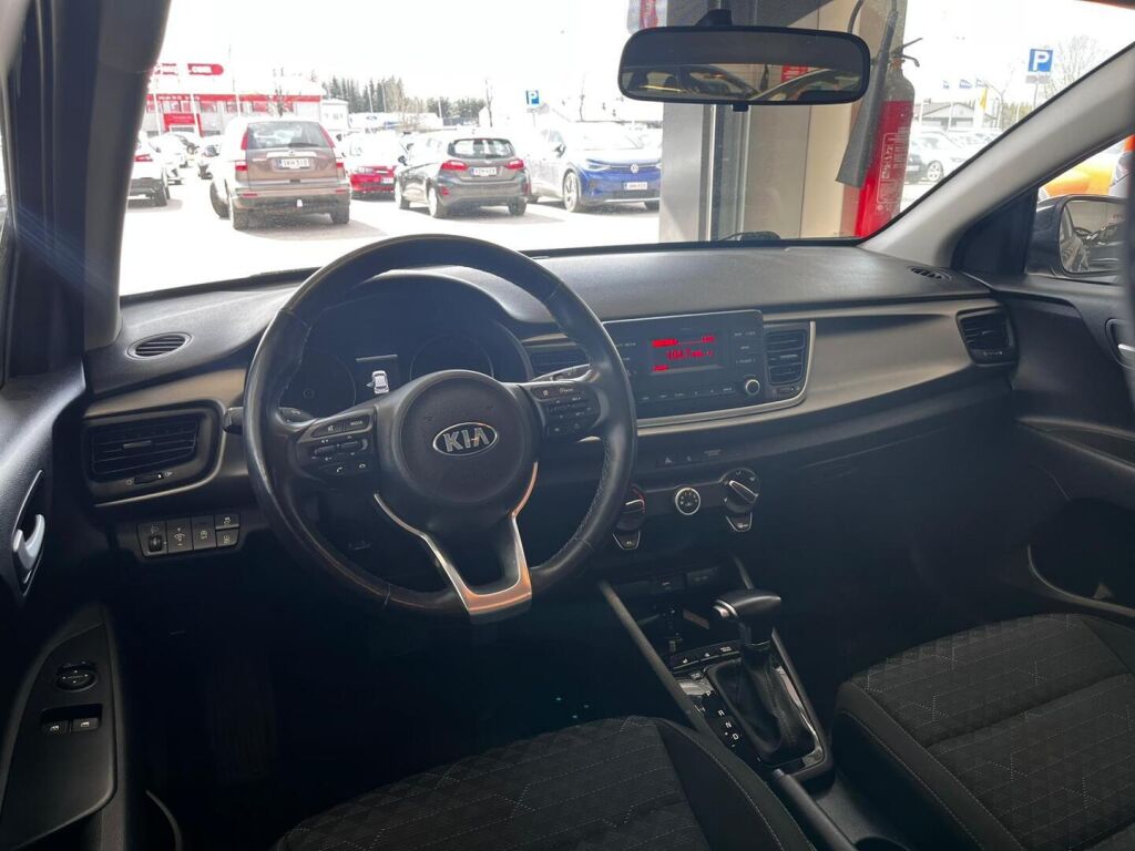 Kia Rio 2021 Musta