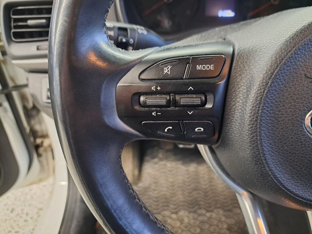 Kia Rio 2021 Valkoinen