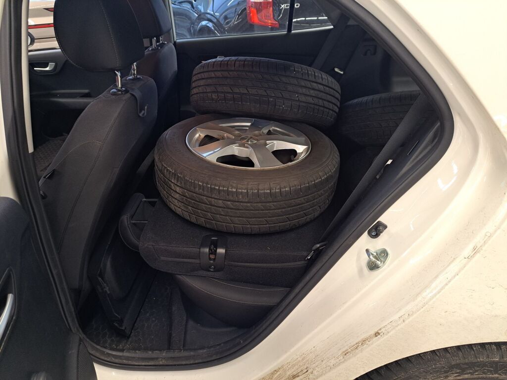 Kia Rio 2021 Valkoinen