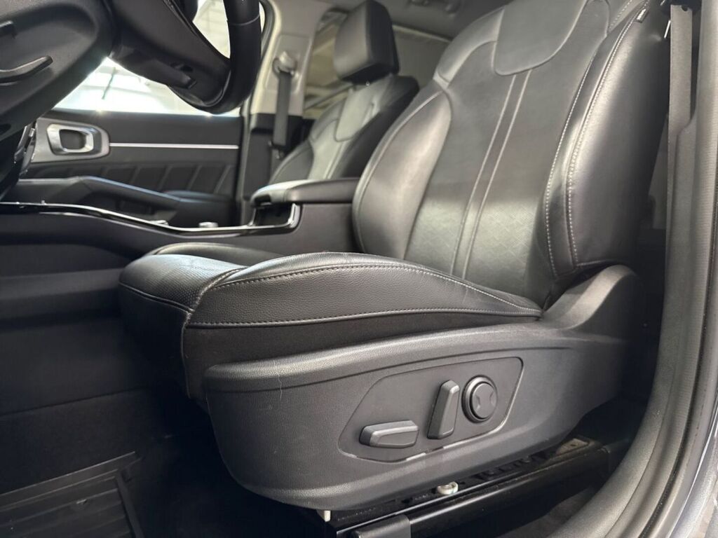 Kia Sorento 2021 Harmaa