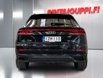 Audi Q8 2021 Musta