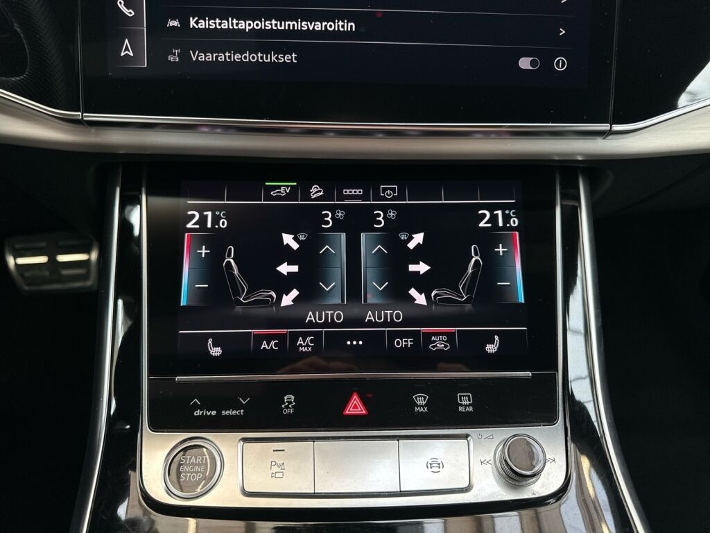 Audi Q8 2021 Musta