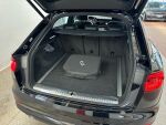 Audi Q8 2021 Musta