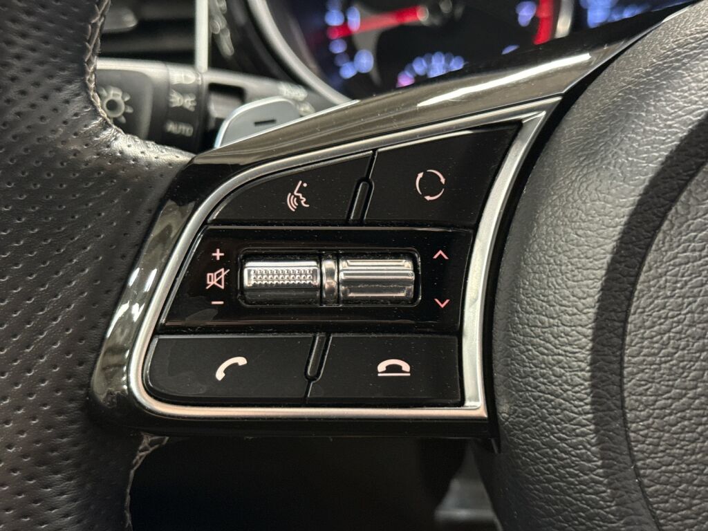 Kia Ceed 2021 Punainen